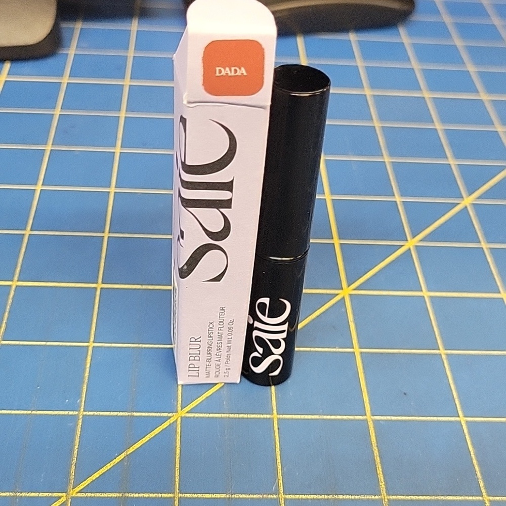 Saie Lip Blur - Color Dada Matte 2.5g New In Box
